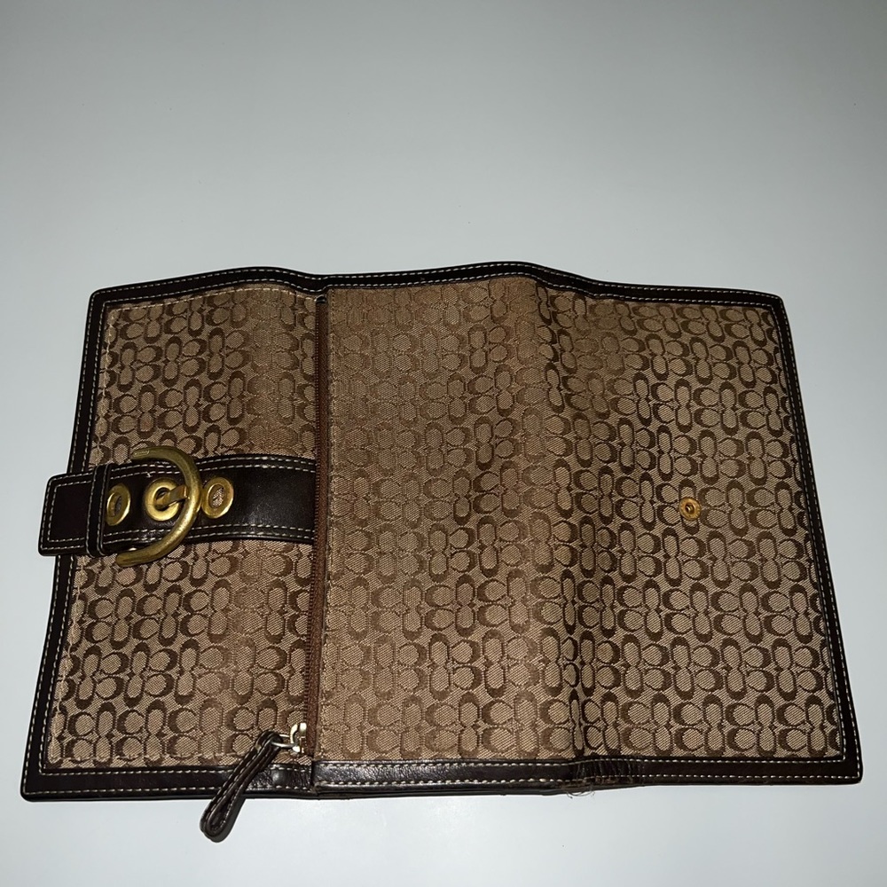 Coach Wallet - Picture 5 of 5